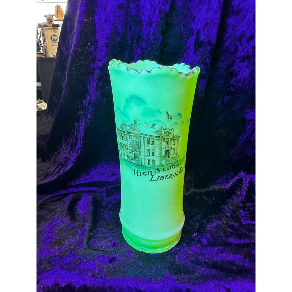 Vintage Uranium Custard High School Liberal Kanas Souvenir Vase